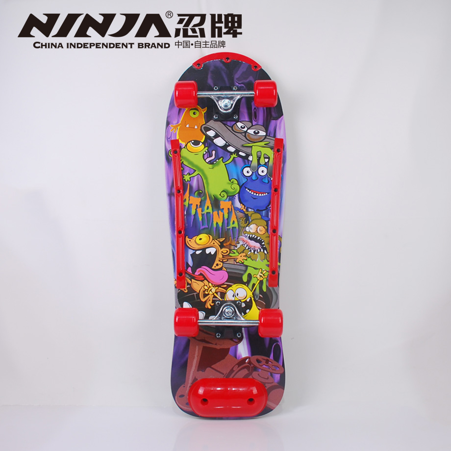 和小伙伴一起學習的2個滑板基礎動作